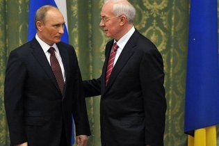 Азаров пообіцяв Путіну накрити стіл після газових переговорів