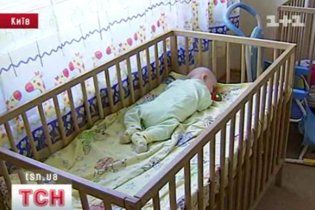 В одной из киевских больниц голодают дети-сироты
