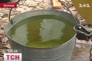 У Вінниці вода стала зеленого кольору