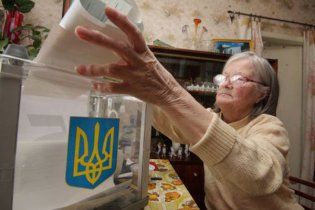 Більше половини українців вважає, що місцеві вибори пройшли нечесно