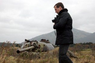 Медведев решил назло Японии объехать все Курилы