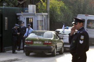 Біля посольства Росії в Афінах спрацювала бомба
