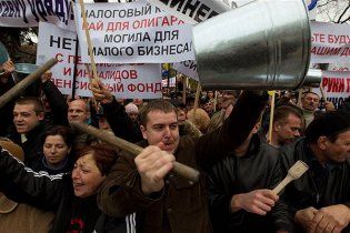 На мітинг проти Податкового кодексу до Києва підпільно з'їжджаються підприємці