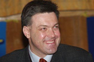 Тягнибок рассказал, какую зарплату ему платит "Свобода"