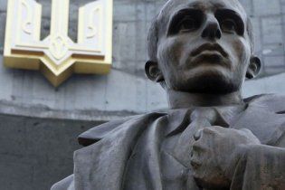 Рівненські депутати не захотіли робити Бандеру почесним громадянином