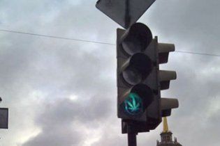 В России появились светофоры с коноплей
