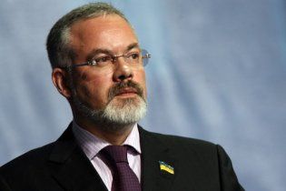 Табачник надрукував українським школам російські букварі