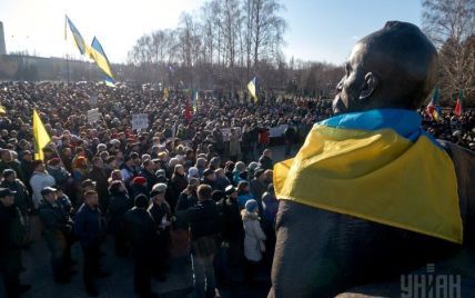 Скандальные выборы. Протесты из Кривого Рога "переезжают" в Киев