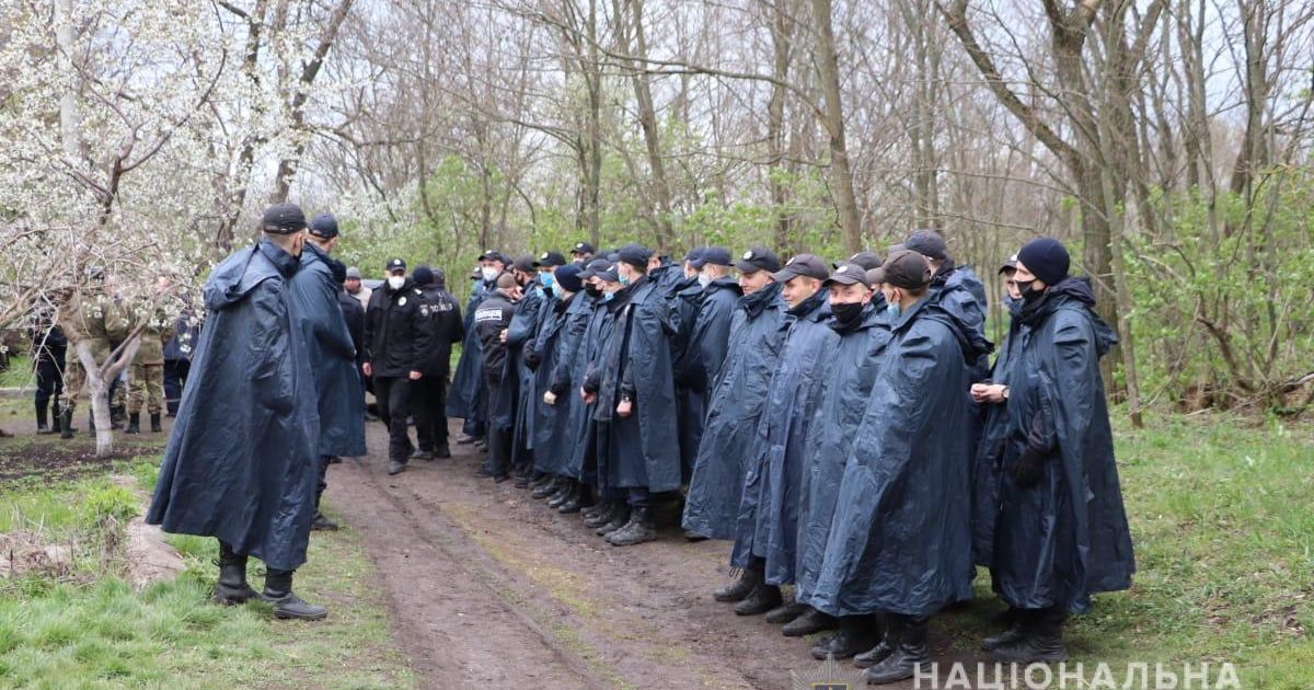 Загубила окуляри, заблукала й замерзла: у поліції розповіли про загибель 6-річної дівчинки