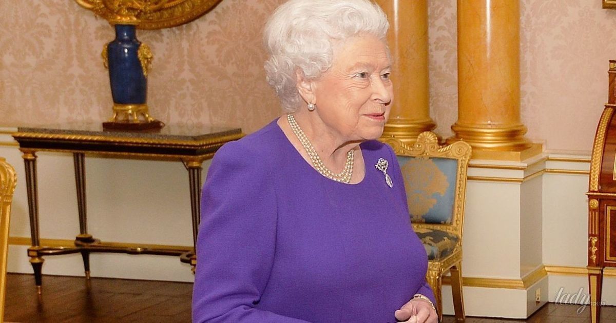 Королева Елизавета II