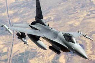 В США подняли в небо истребители из-за ошибки студента