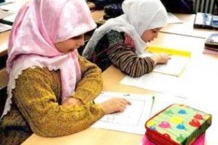 Мусульманських школярів Британії вчать відрізати злочинцям руки і ноги