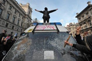Палата лордов британского парламента одобрила повышение платы за высшее образование