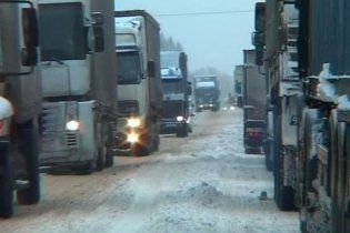 Коммунальщики Киева заверили, что снег их не пугает