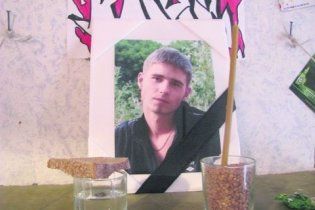 На суді показали відеозапис смерті Індила у райвідділку міліції