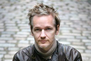 Чат із засновником скандального сайту WikiLeaks не відбувся