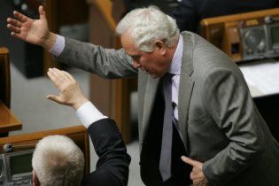 Нардеп-регионал согласился работать дворником