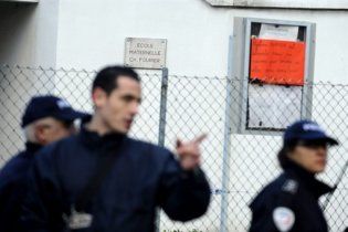 У Франції звільнили заручників у дитячому садку