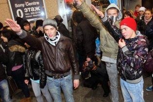 Активіст "Наших" встиг "повоювати" і за націоналістів, і за кавказців