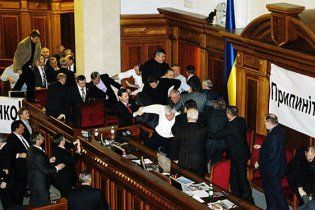 Прокуратура порушила справу проти побитих у Раді бютівців