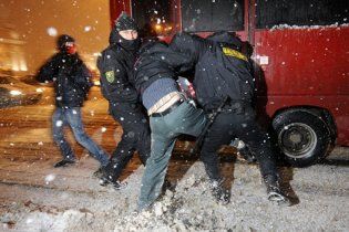 П'ятьох екс-кандидатів в президенти Білорусі закрили у застінках КДБ