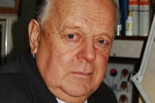 У Білорусі екс-керівника країни Шушкевича затримали прикордонники