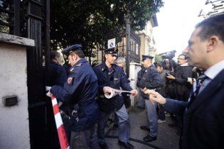 Відповідальність за вибухи в посольствах в Римі несуть анархісти