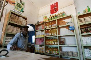 У магазинах Зімбабве до Різдва з'явилися продукти