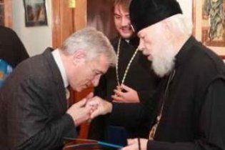 Брат Ющенка не віддав церкву в Хоружівці посланцям Кирила
