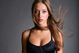 В аварии вертолета на Днепропетровщине погибла вице-мисс Украина Вселенная