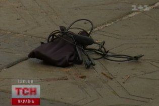 Знайдений на дорозі плеєр вибухнув, позбавивши жінку ока