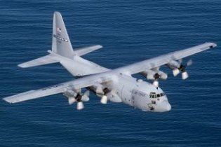 У Казахстані аварійно сів літак з 300 військовими США