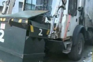 Нью-Йорк превратился в свалку мусора