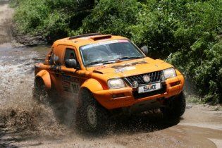 Українці піднялися в топ-50 на ралі "Дакар"