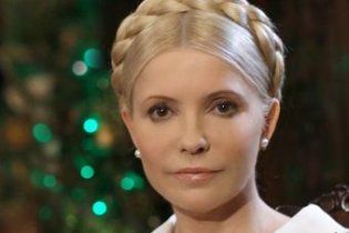 Тимошенко подарувала Януковичу книгу про диктаторів