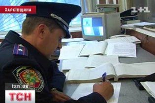 На Харківщині міліціонер відкрив стрілянину, поранено двох людей