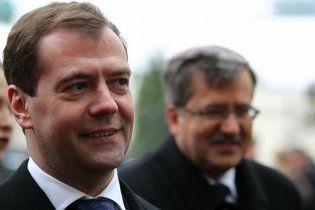 Медведев и Коморовский обсудили расследование Смоленской катастрофы