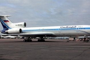 На літаку з російськими туристами в Анталії загорілась турбіна