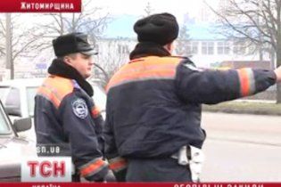 На Житомирщине пьяные водители избили инспекторов ГАИ
