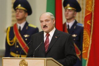 Лукашенко назвал себя первым президентом России (видео)