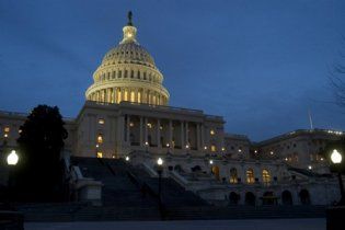 Сенат США поддержал проект предотвращения дефолта