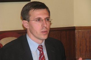 Мэра Кишинева оштрафовали за катание на снегоуборочной машине