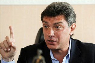 Бориса Немцова сделали невыездным из России