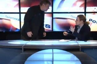 Российский политик послал на х ** журналиста-хама в эфире (видео)
