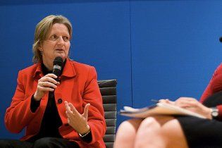 У Бельгії сенатор закликала до "сексуального страйку", поки чоловіки не вирішать політичну кризу