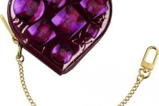 Louis Vuitton выпустил именной аксессуар ко Дню Валентина