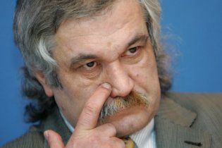 Комітет Премії ім. Шевченка повинен виступити з роз'ясненнями з приводу "Чорного ворона" Шкляра