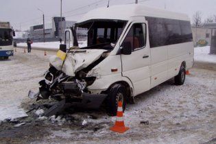 Жахлива ДТП у Харкові: травмовано 19 людей
