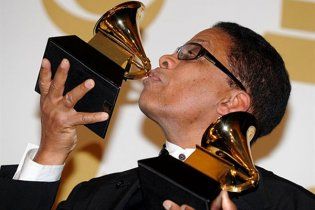 Премія "Grammy" позбулася трьох десятків номінацій