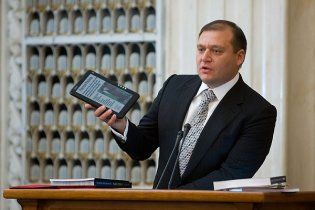 Добкін виявився біднішим за свого заступника
